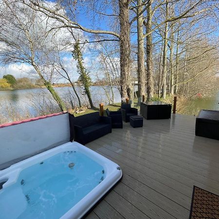 Rudd Lake Luxury Lakeside Lodge With Fishing & Hot Tub@Tattershall Exterior foto