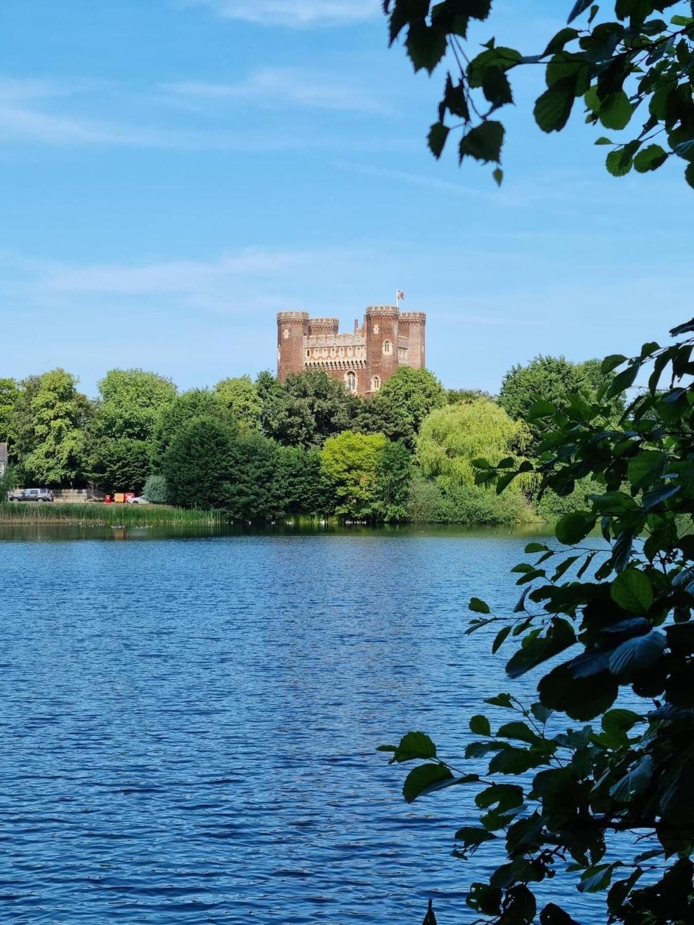 Rudd Lake Luxury Lakeside Lodge With Fishing & Hot Tub@Tattershall Exterior foto